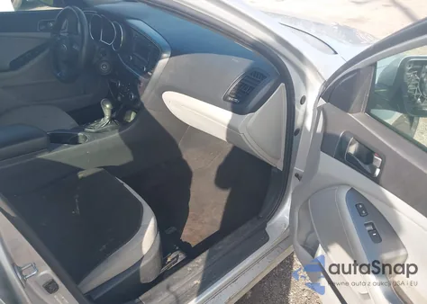 2015 Kia Optima Lx from USA, damaged, VIN 5XXGM4A79FG360137